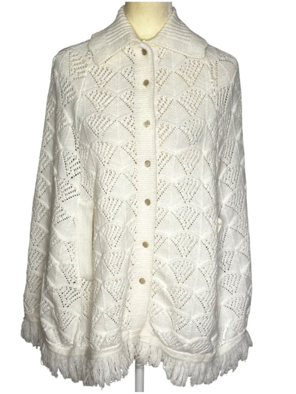 Vintage Wintuck Crochet Cape White Fringe ILGWU Union Made 70s OSFM USA